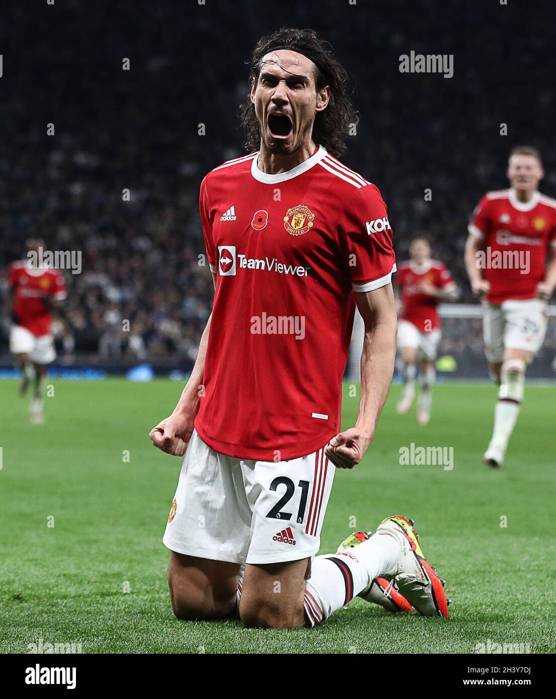 London, England, 30th October 2021. Edinson Cavani of Manchester United celebrates after scoring to make it 2-0 during the Premier League match at the Tottenham Hotspur Stadium, London. Picture credit should read: Paul Terry / Sportimage Credit: Sportimage/Alamy Live News Stock Photo