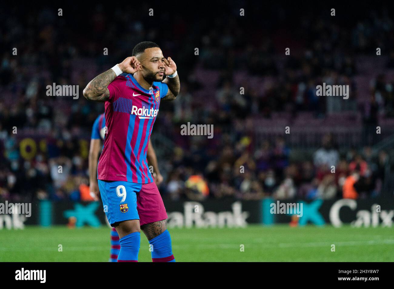 Spanish football evening headlines: Memphis Depay on target in Barcelona  friendly win and Eduardo Camavinga edges towards La Liga move - Football  España