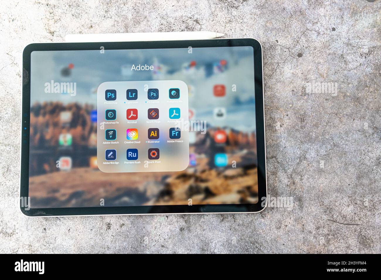 30 October 21 Calgary Alberta Canada Adobe Apps On An Apple Ipad Pro Stock Photo Alamy