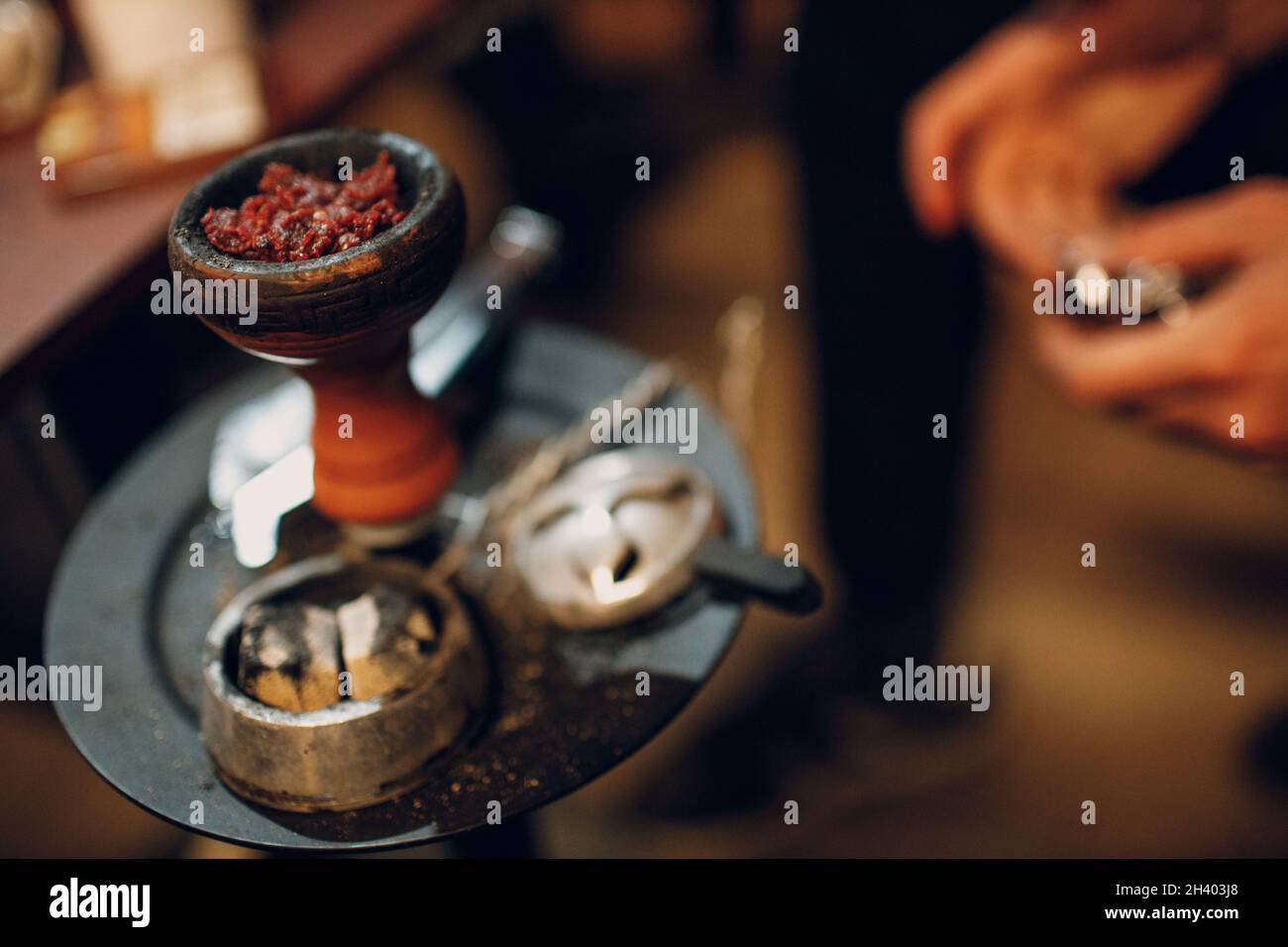 Shisha hookah hot coal and tobacco for smoking and leisure Stock Photo Alamy