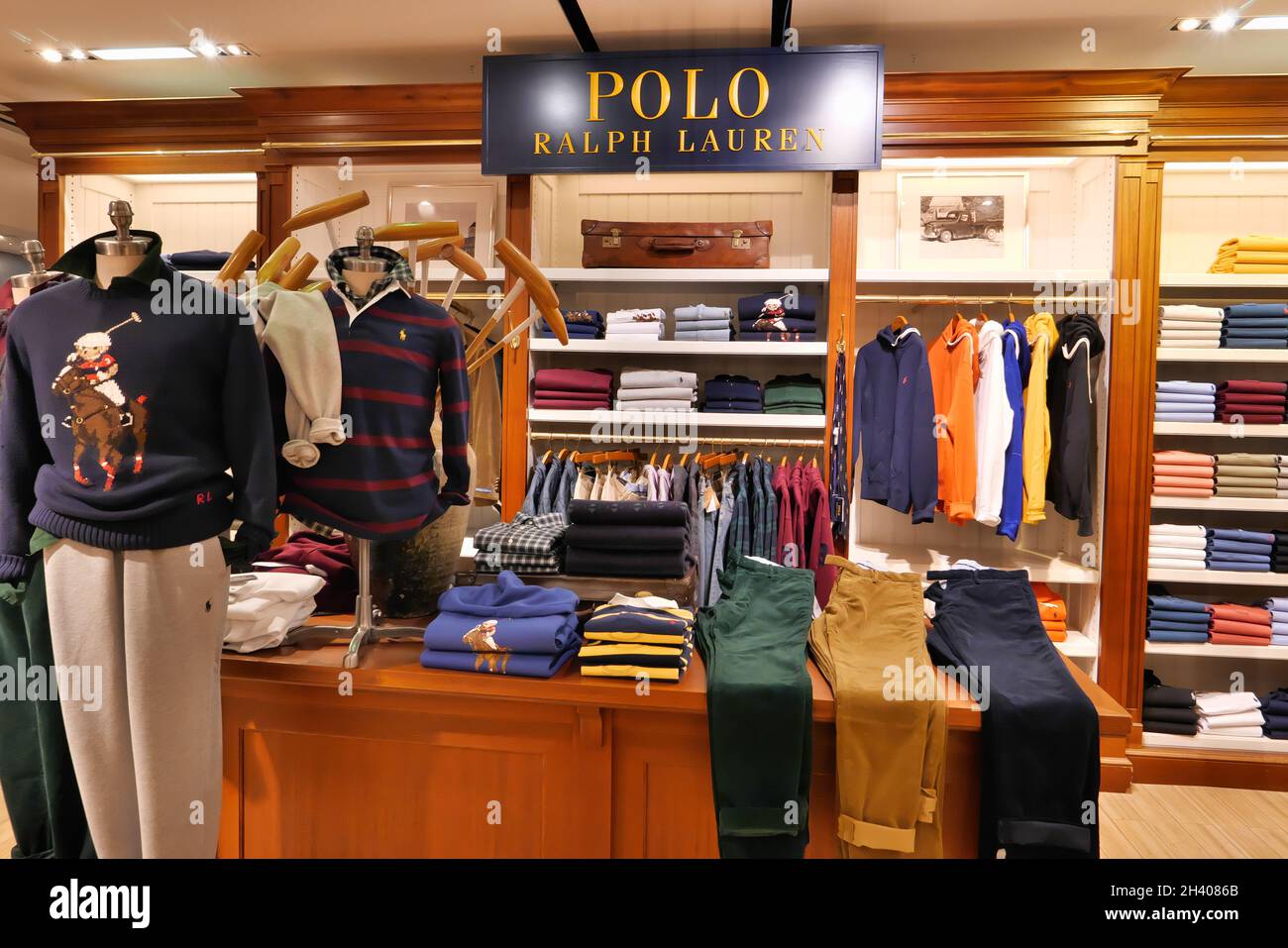 POLO RALPH LAURENT CLOTHING ON DISPLAY INSIDE THE FASHION STORE Stock Photo  - Alamy