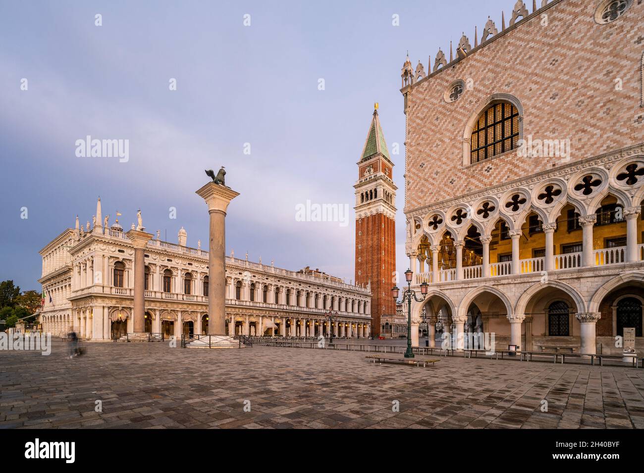 Doges palace venice architecture hi-res stock photography and images ...