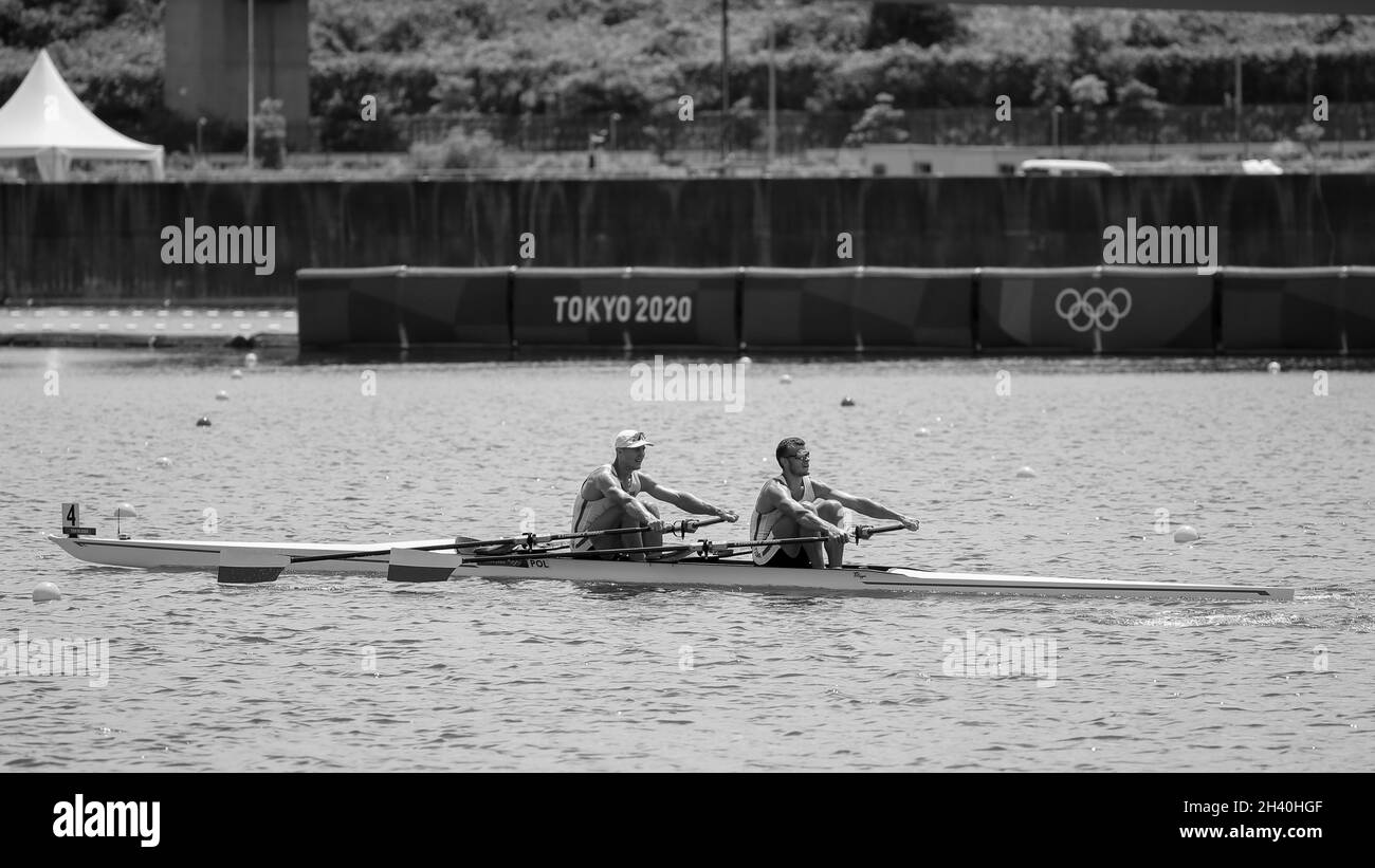 JULY 23rd, 2021 - TOKYO, JAPAN: Miroslaw ZIETARSKI and Mateusz BISKUP of Poland win the Rowing Men's Double Sculls Heat 2 in 6:11.22 at the Tokyo 2020 Stock Photo