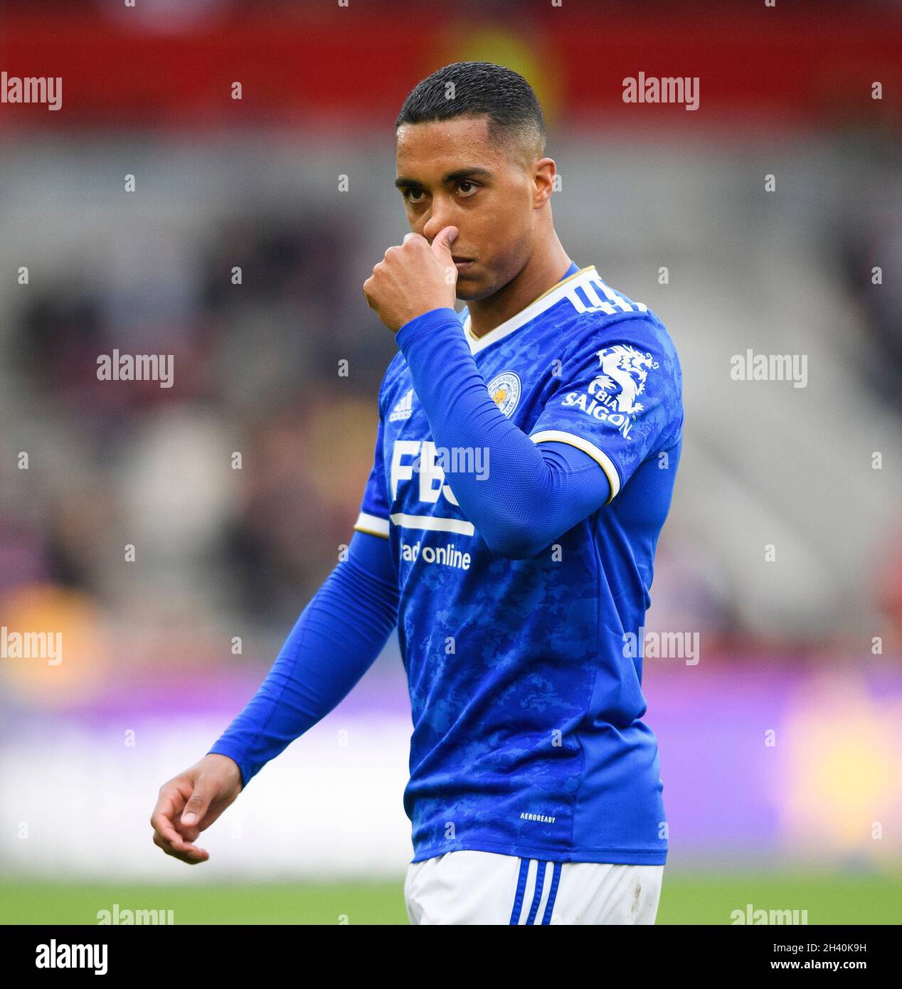 Youri Tielemans during the match at the Brentford Community Stadium. Picture : Mark Pain / Alamy Stock Photo