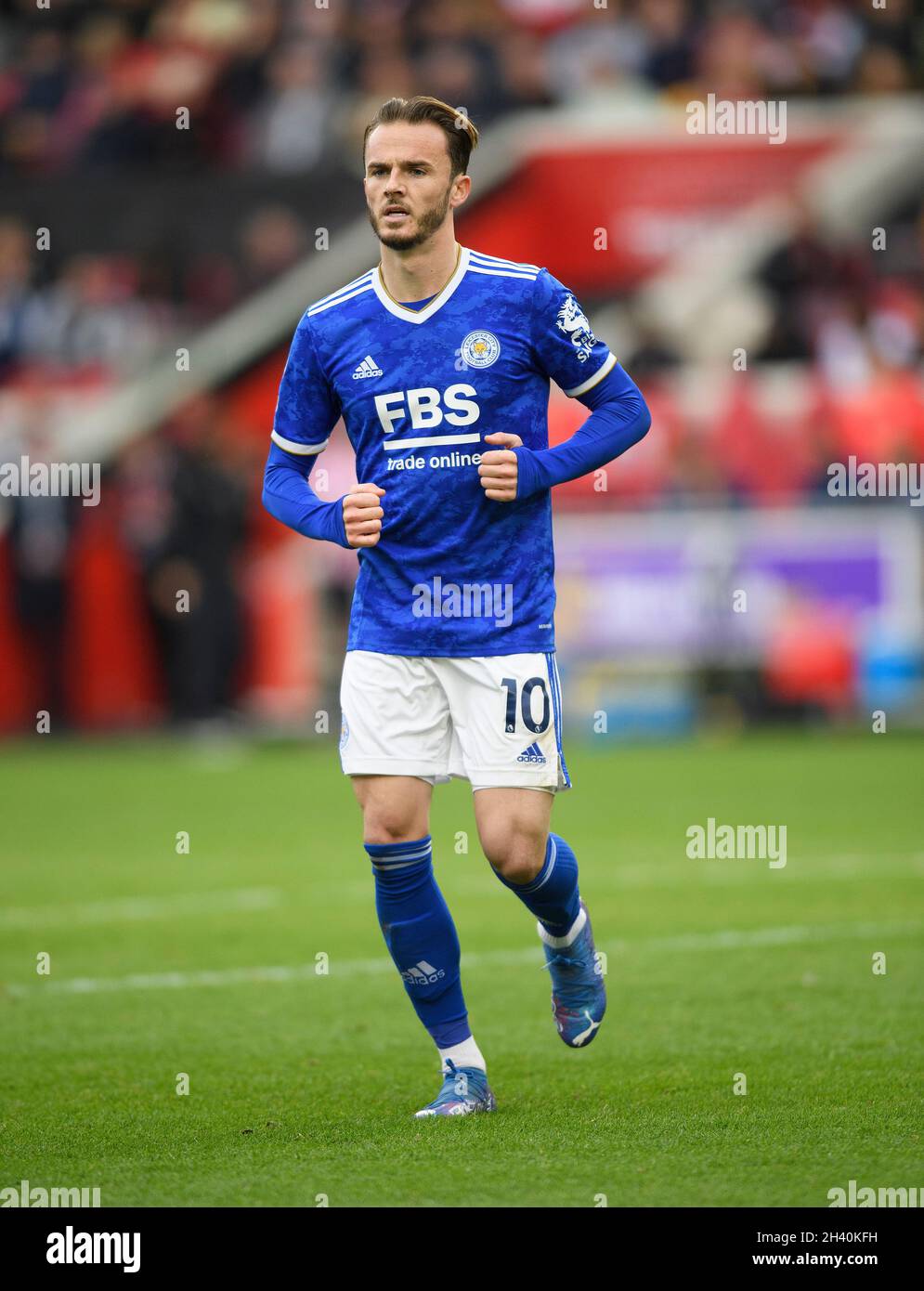 Leicester City's James Maddison during the match at the Brentford Community Stadium. Picture Mark Pain / Alamy Stock Photo