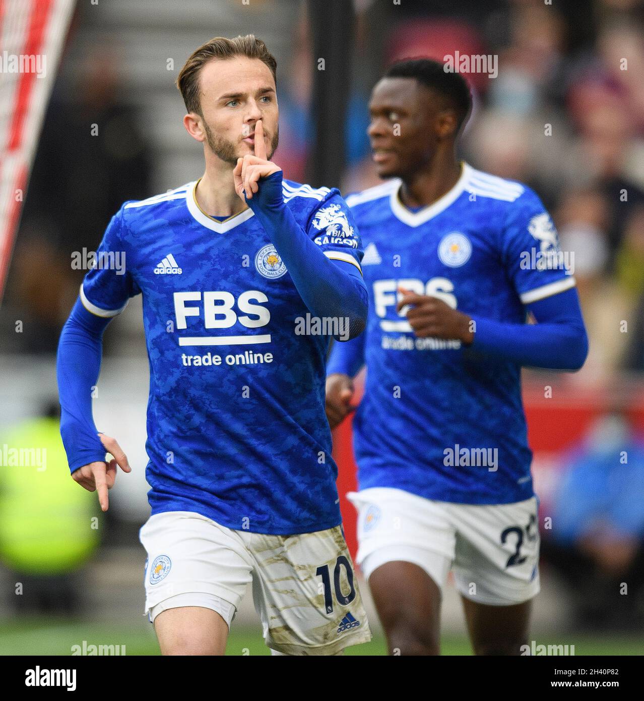 Leicester City's James Maddison celebrates his goal during the match at the Brentford Community Stadium. Picture : Mark Pain / Alamy Stock Photo
