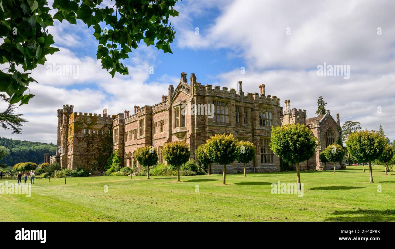 Hampton Court Castle and Gardens, Herefordshire Stock Photo