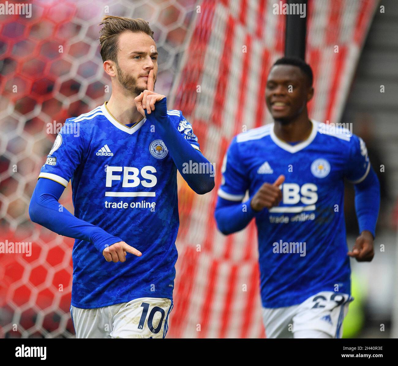 Leicester City's James Maddison celebrates his goal during the match at the Brentford Community Stadium. Picture : Mark Pain / Alamy Stock Photo