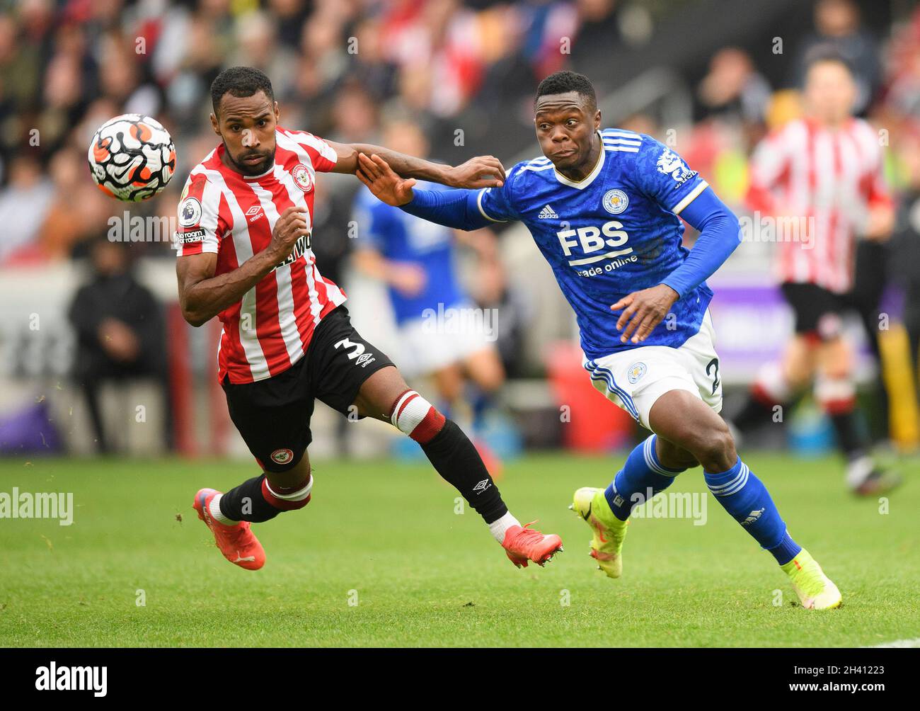 Leicester City's Patson Daka takes on Rico Henry during the match at the Brentford Community Stadium. Picture : Mark Pain / Alamy Stock Photo