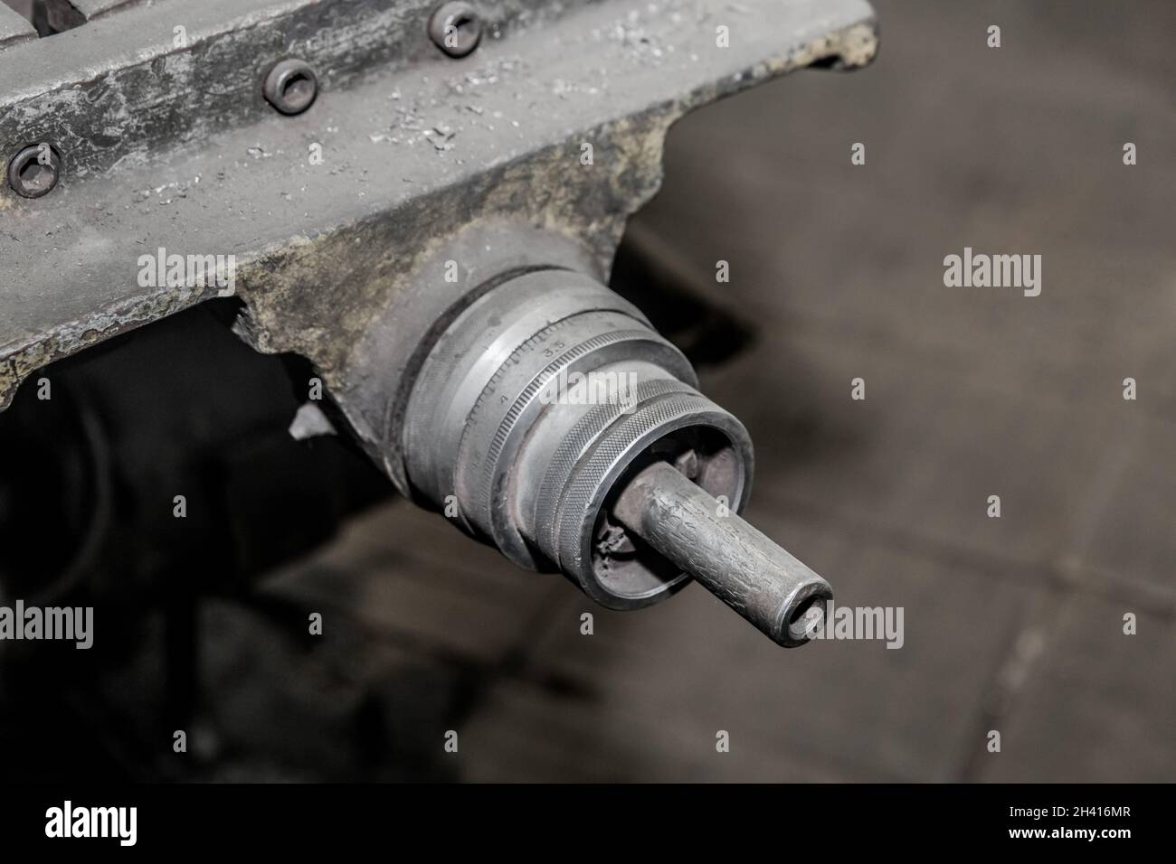 Industrial metal processing hi-res stock photography and images - Alamy