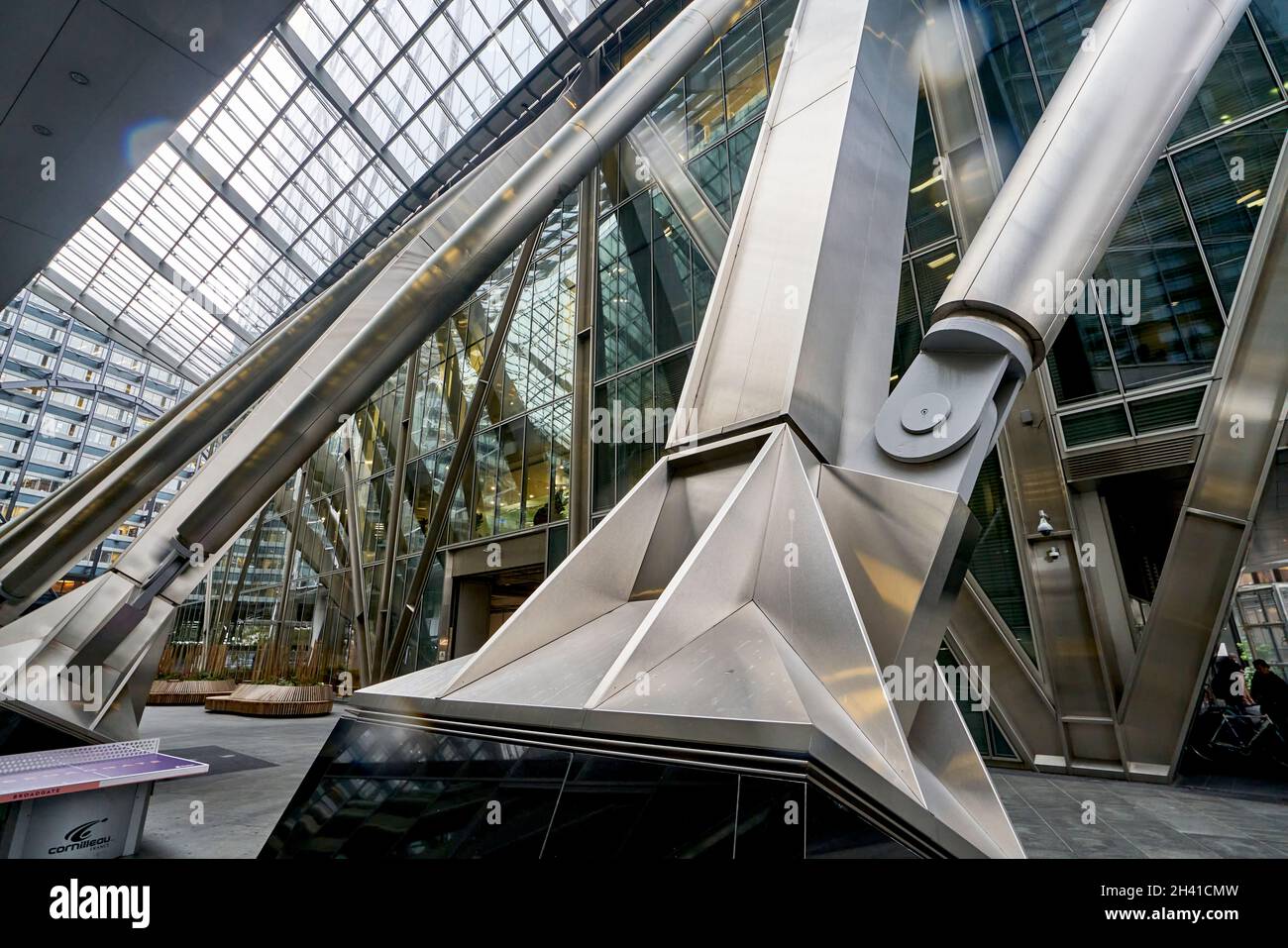 Broadgate Clock 201 broadgate hi-res stock photography and images - Alamy
