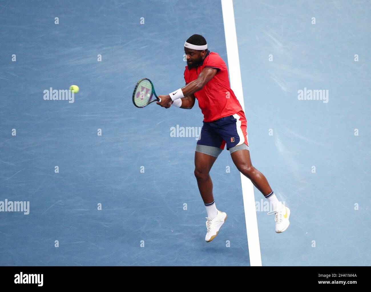 Tennis - ATP 500 - Erste Bank Open - Wiener Stadthalle, Vienna, Austria -  October 31, 2021 Frances Tiafoe of the U.S. in action during the final  against Germany's Alexander Zverev Stock Photo - Alamy