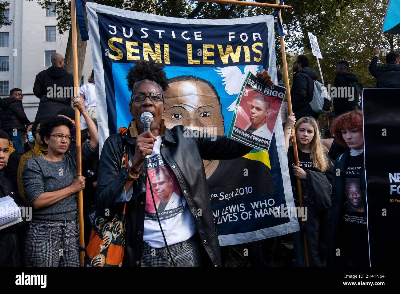 Hundreds march to remember those who died in state custody / 30-10-2021 / London Stock Photo