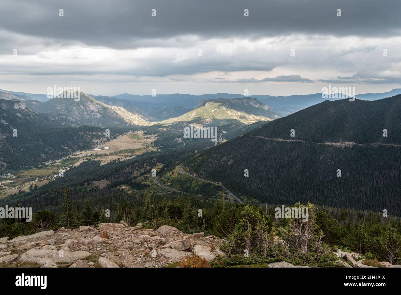 Magnificent panoramic view park rock hi-res stock photography and ...