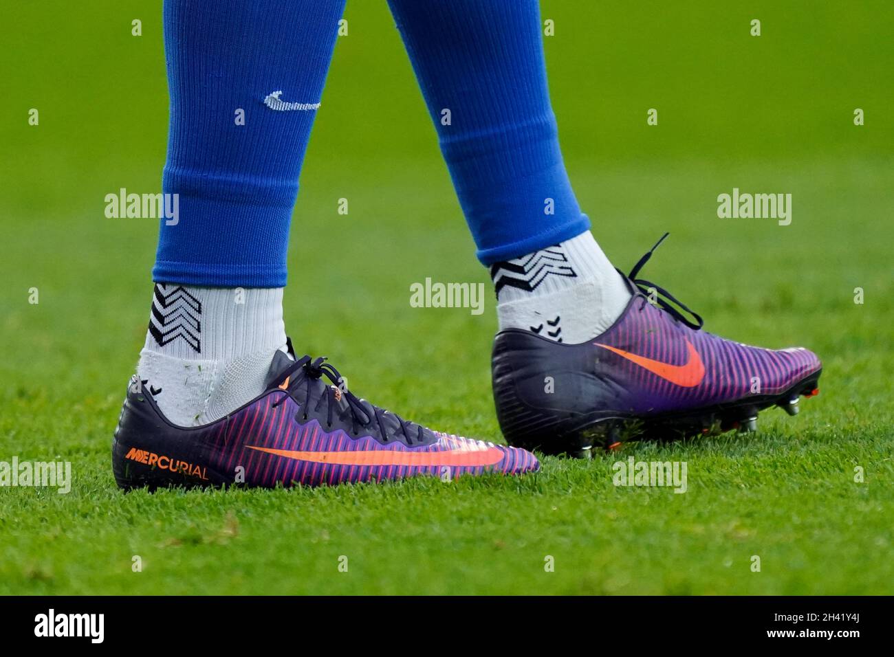 Wearing nike shoes hi-res stock photography and images - Page 3 - Alamy