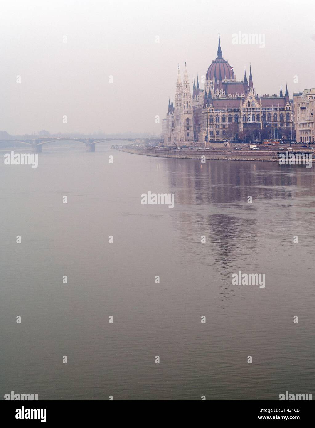 Atmospheric view of Budapest Parliament building standing on the shores of the River Danube, Budapest, Hungary, Europe. Stock Photo