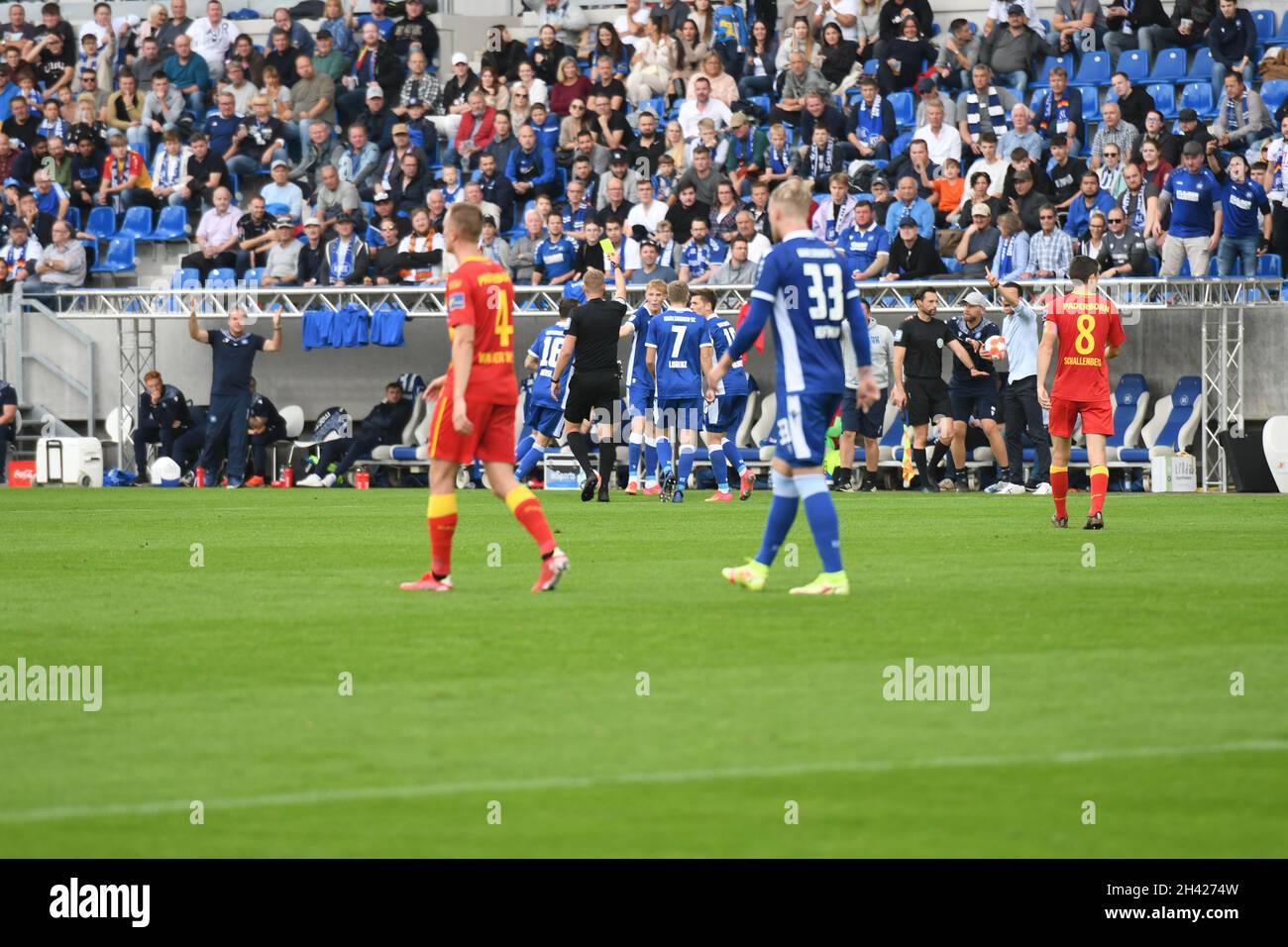 KSC second league match against SC paderborn 2:4 in Wildparkstadion  Karlsruhe 31. October 2021 Karlsruher SC Stock Photo - Alamy
