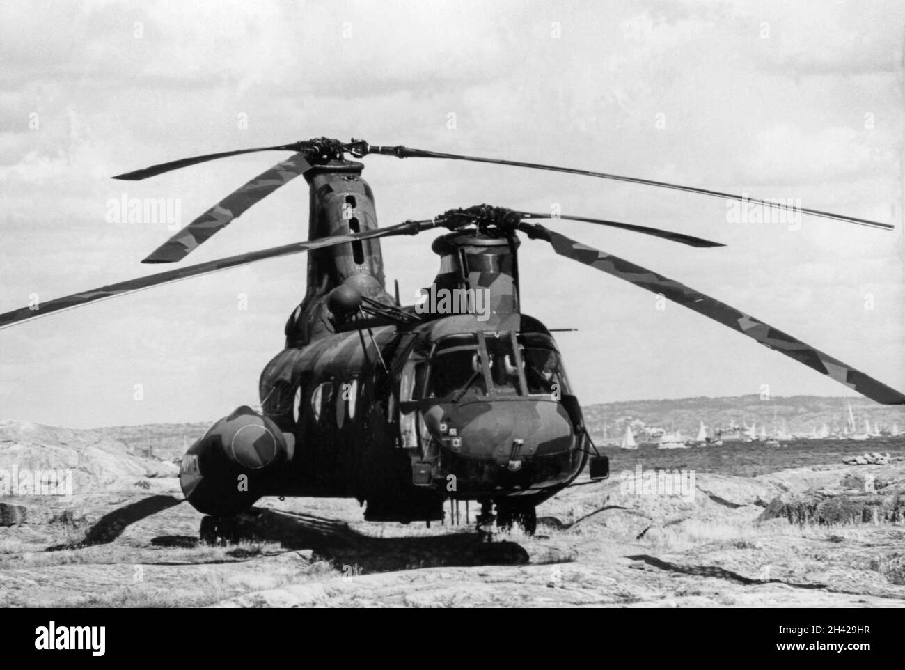 BOEING VERTOL V-107  Sea knight tandem rotor transport helicopter Stock Photo