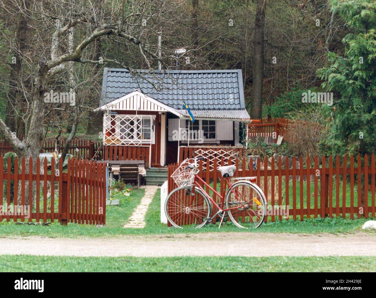 ALLOTMENT with small cottage in garden outside Stockholm Stock Photo