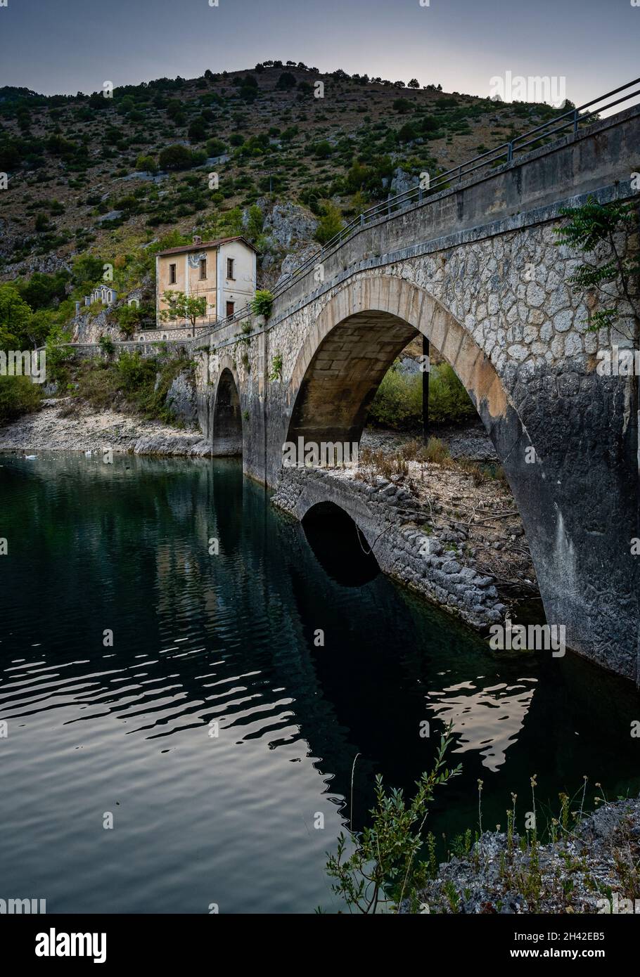 The old bridge area hi-res stock photography and images - Alamy