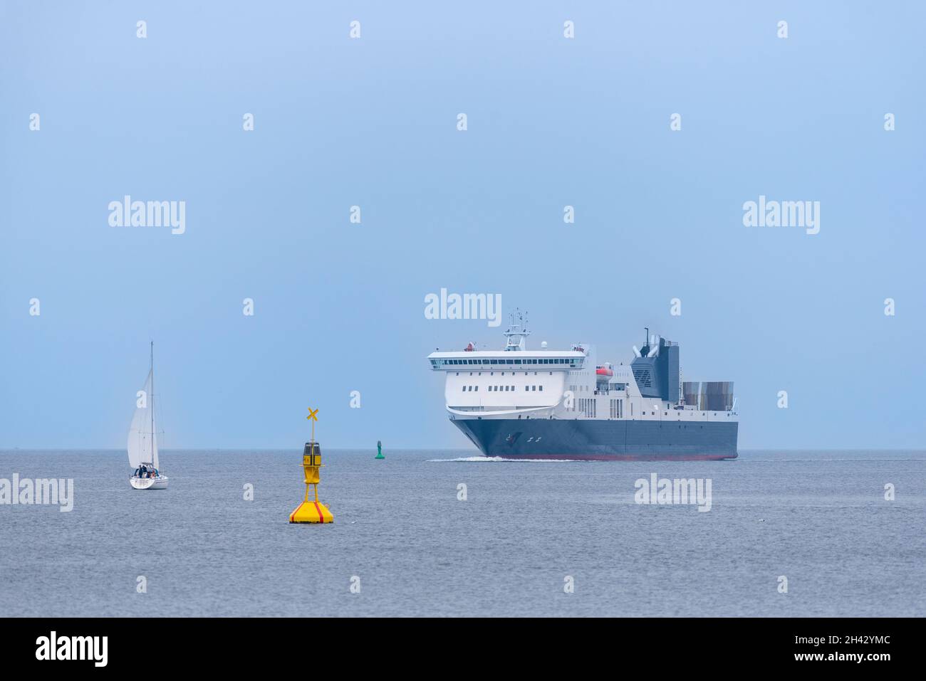 Fährschiff auf der Ostsee vor Kiel, Schleswig-Holstein, Deutschland Stock Photo