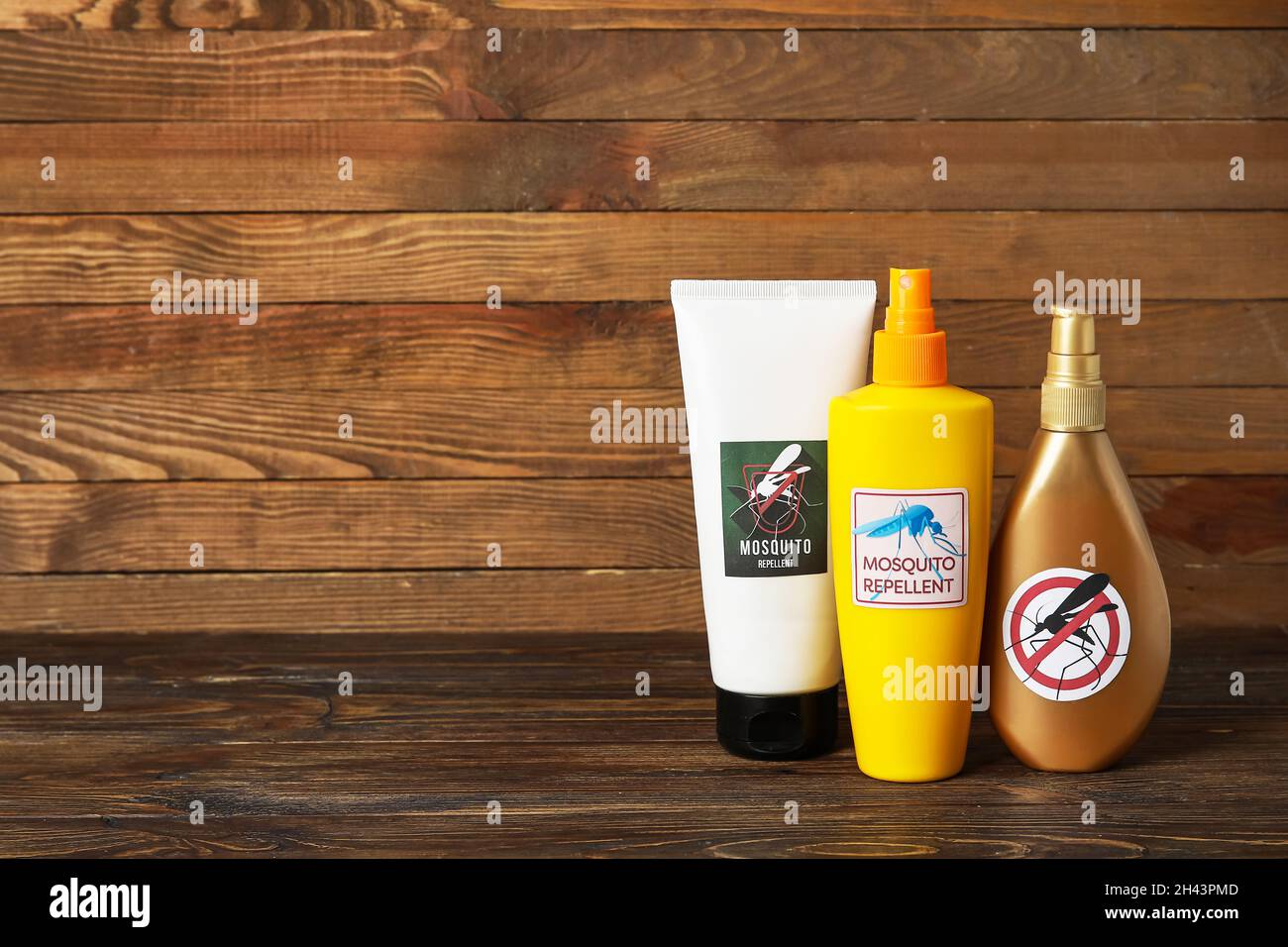 Insect repellent spray container hi-res stock photography and images ...