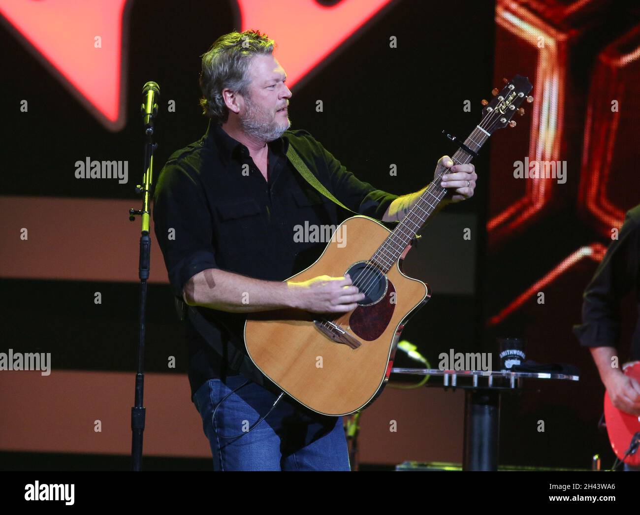Austin, USA. 30th Oct, 2021. Blake Shelton performs at the iHeartCountry Festival at the Frank Erwin Center on Saturday, Oct. 30, 2021, in Austin, Texas. (Photo by Jack Plunkett/imageSPACE) Credit: Imagespace/Alamy Live News Stock Photo