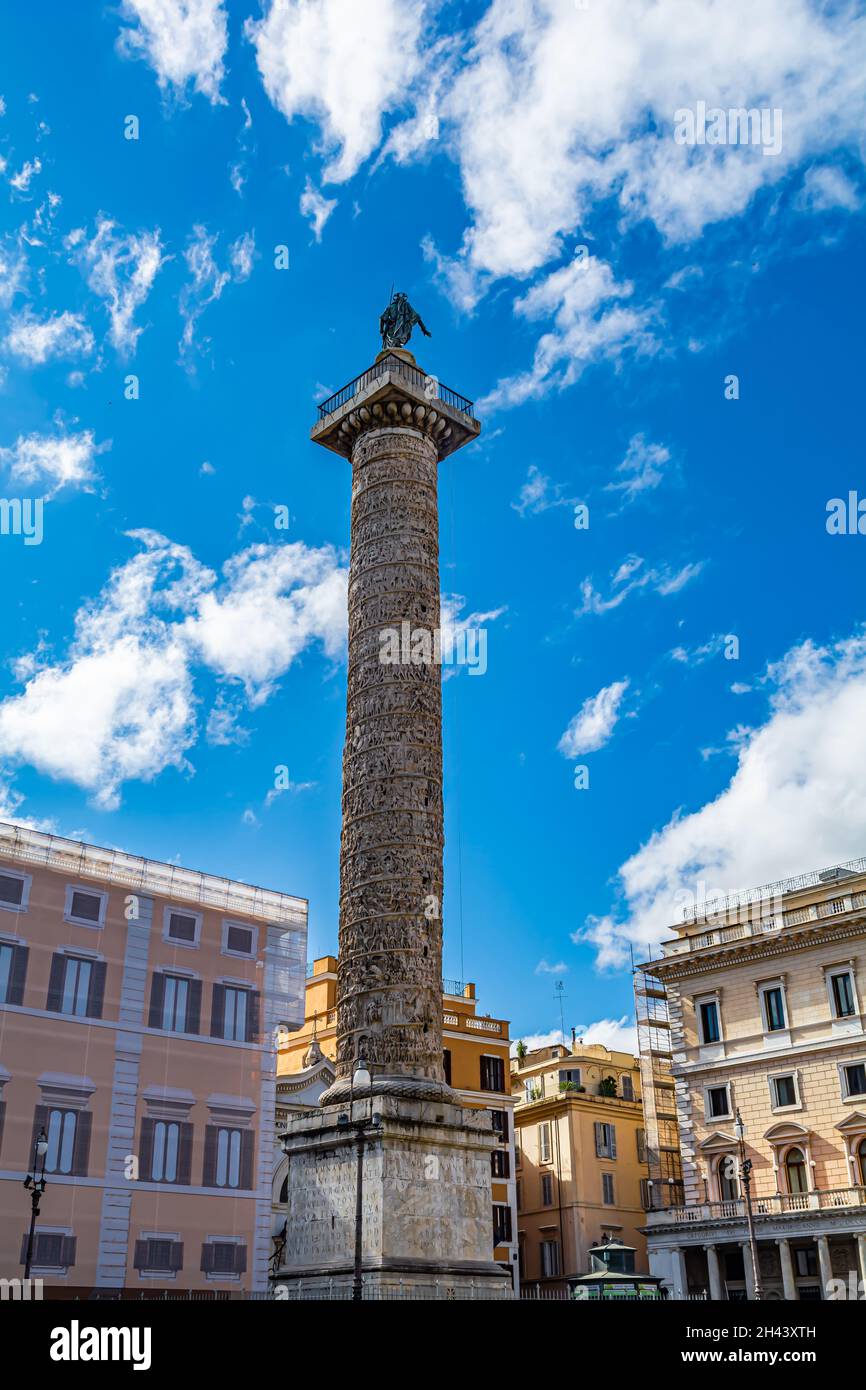 Rome, the palaces of politics: Montecitorio, Palazzo Chigi and the ...
