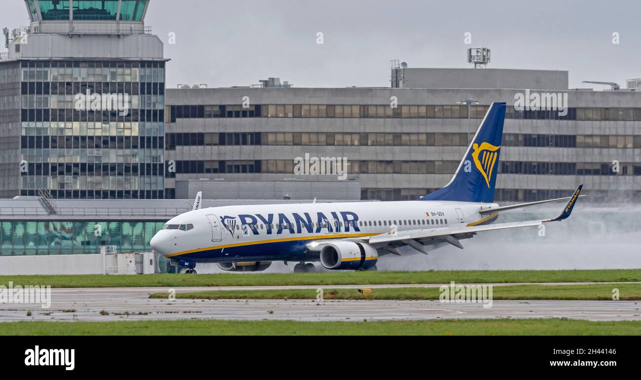 Ryanair  Boeing 737-8AS, 9H-QDV, landing at Manchester Airport Stock Photo