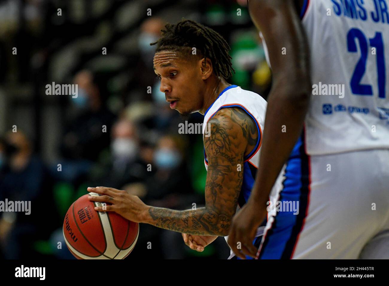 Treviso, Italy. 31st Oct, 2021. Dewayne Russell (Treviso) during Nutribullet Treviso Basket vs Openjobmetis Varese, Italian Basketball A Serie Championship in Treviso, Italy, October 31 2021 Credit: Independent Photo Agency/Alamy Live News Stock Photo