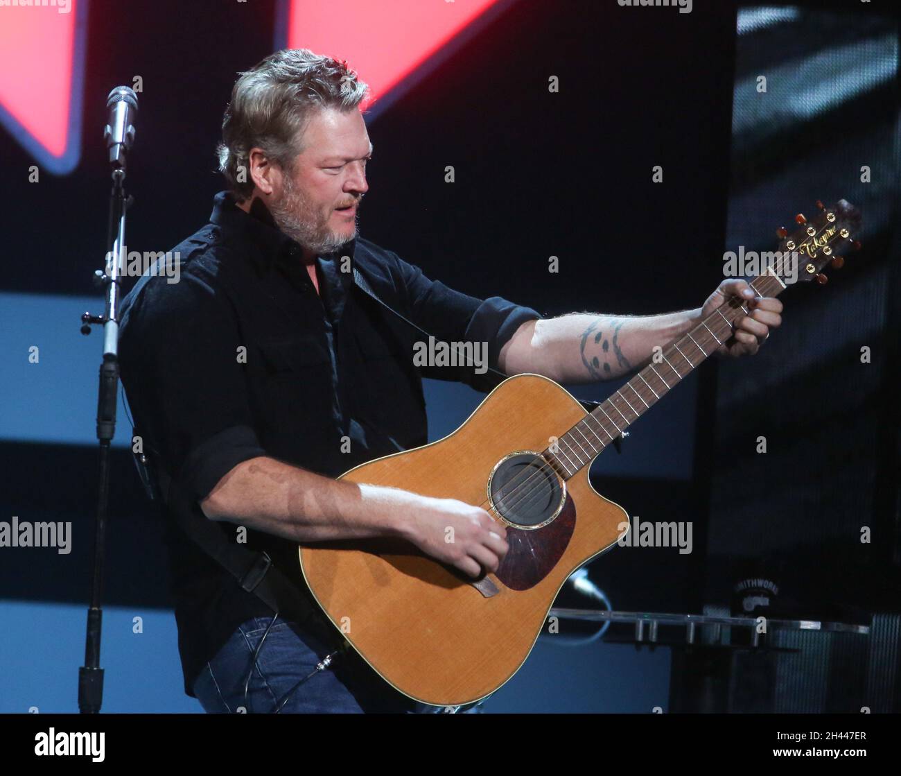 Austin, USA. 30th Oct, 2021. Blake Shelton performs at the iHeartCountry Festival at the Frank Erwin Center on Saturday, Oct. 30, 2021, in Austin, Texas. (Photo by Jack Plunkett/imageSPACE/Sipa USA) Credit: Sipa USA/Alamy Live News Stock Photo