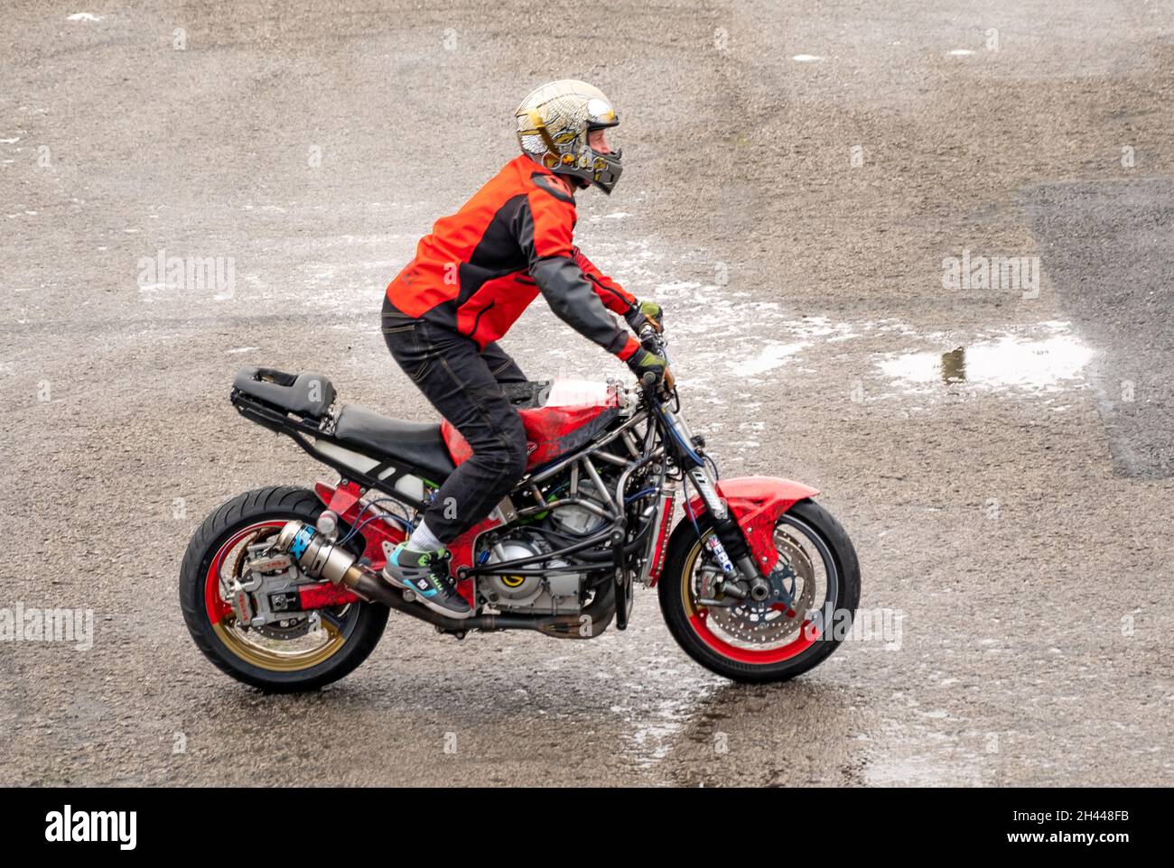 Lee Bowing Racing Lee Bowers, stunt bike rider, putting on a show at the Flame & Thunder ...