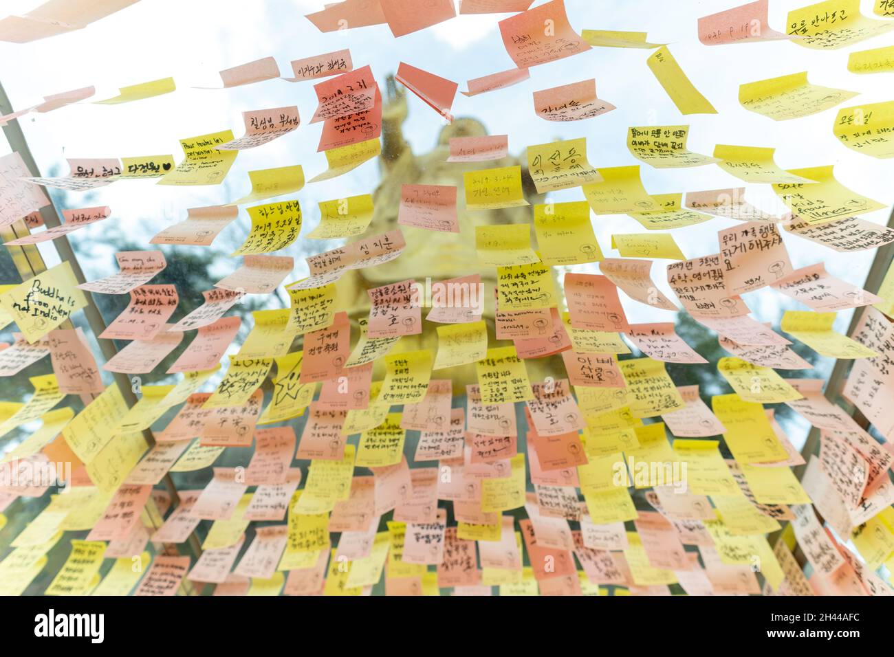 Stuck Up Notes The colorful sticky notes with Japan texts stuck at the transparent ...