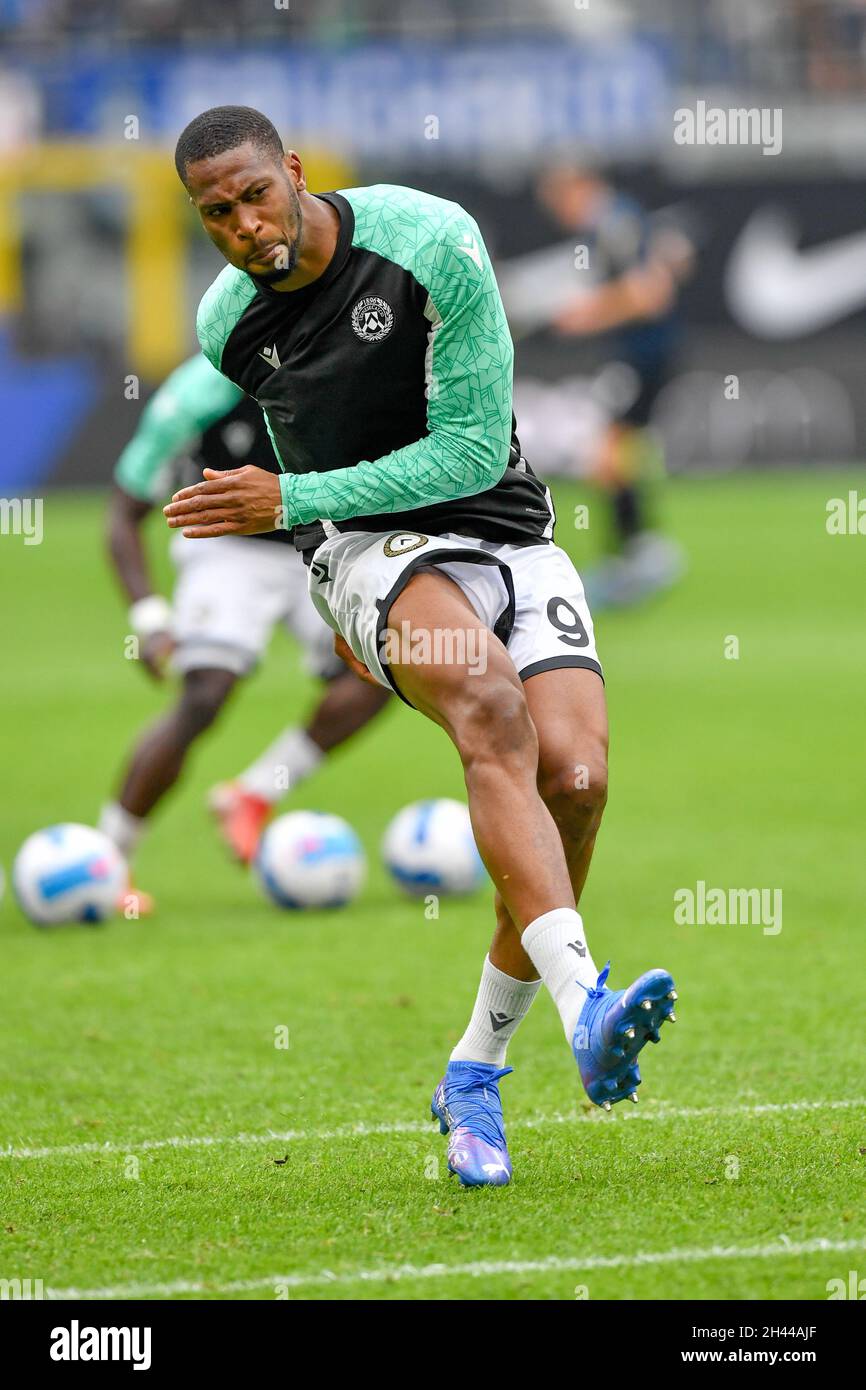 Milano, Italy. 31st Oct, 2021. Beto (9) of Udinese is warming up before the Serie A match between Inter and Udinese at Giuseppe Meazza in Milano. (Photo Credit: Gonzales Photo/Alamy Live News Stock Photo