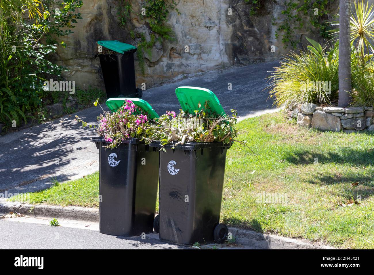 Wheelie bins australia hires stock photography and images Alamy