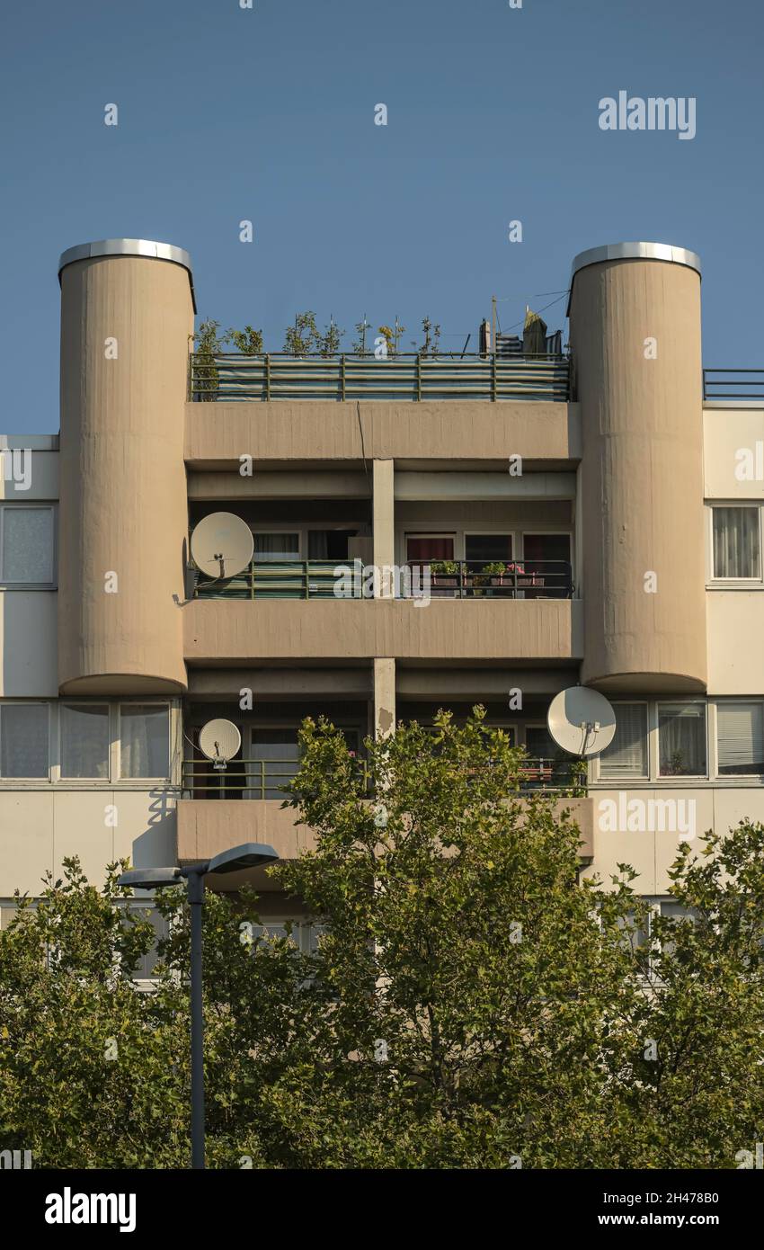 Wohnhaus, Balkon, Bundesallee / Spichernstraße, Wilmersdorf, Berlin, Deutschland Stock Photo