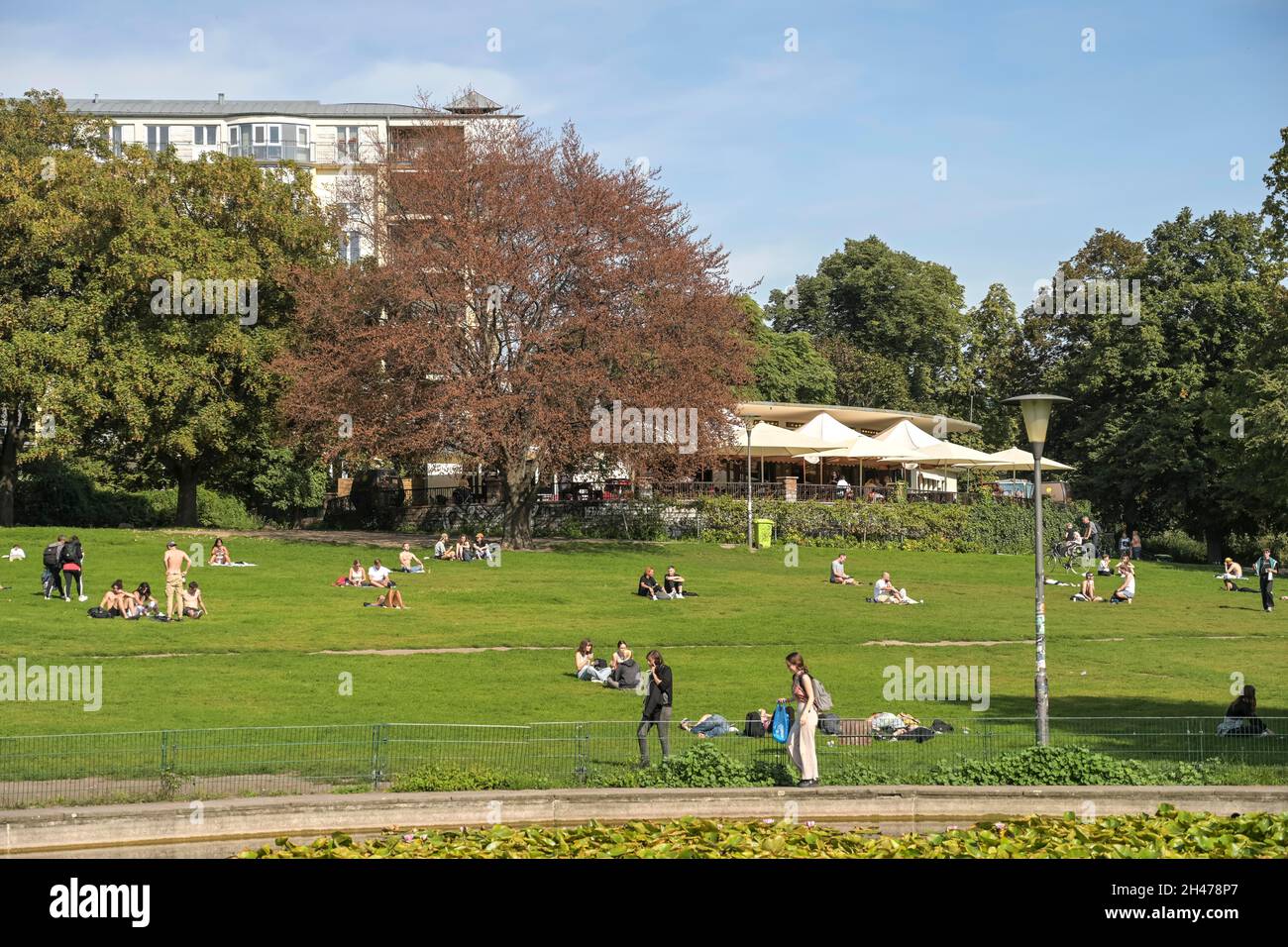 Volkspark am Weinberg, Mitte, Berlin, Deutschland Stock Photo Alamy