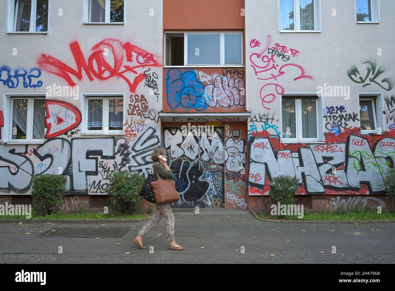 Graffities, Schmierereien, Skalitzer Straße, Kreuzberg, Friedrichshain-Kreuzberg, Berlin, Deutschland Stock Photo