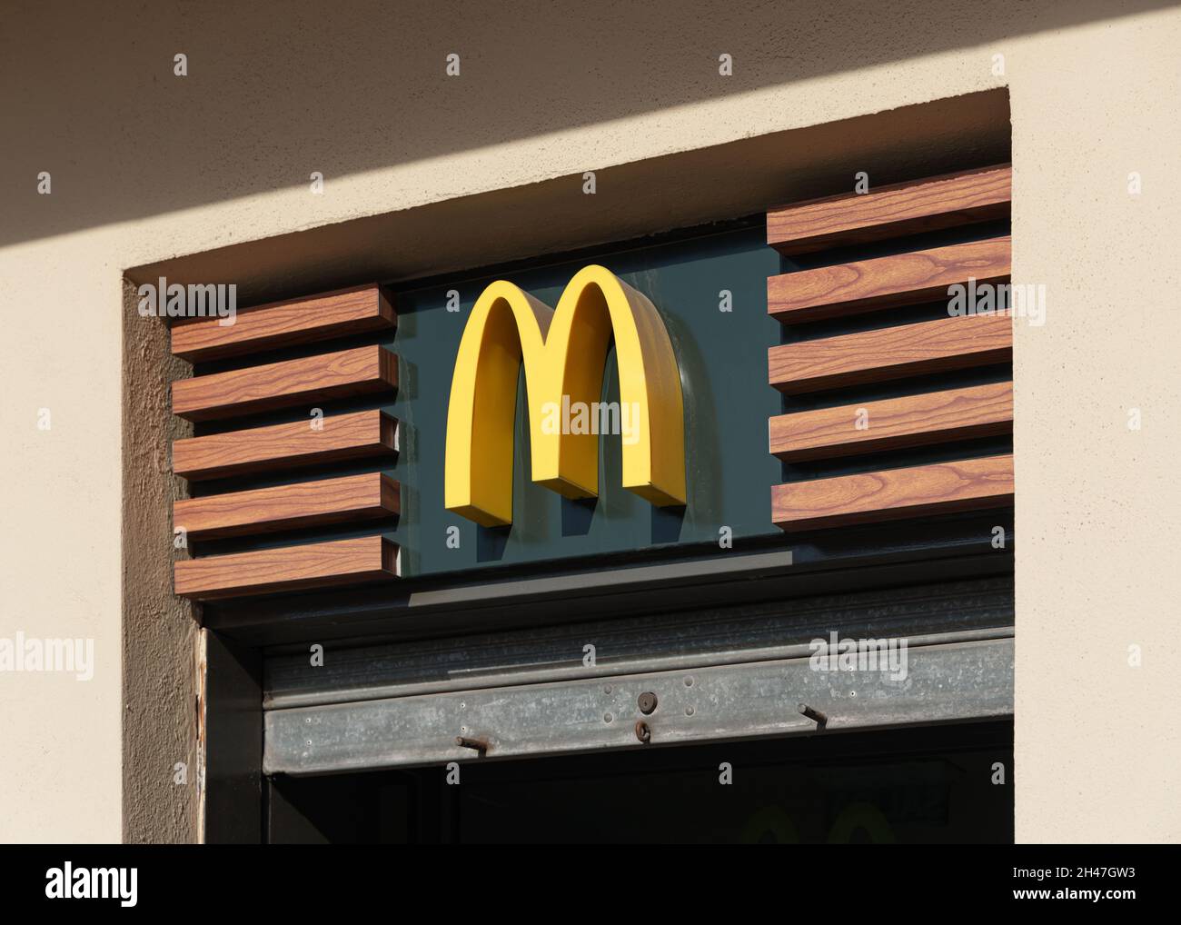 VALENCIA, SPAIN OCTOBER 26, 2021 McDonald's is the world's largest