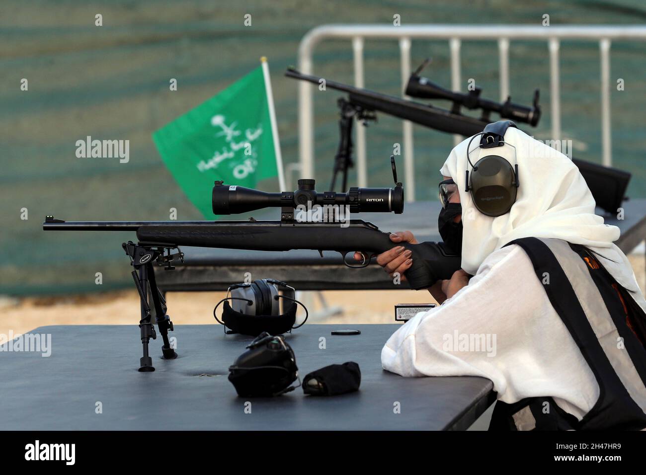 Long Range Rifle High Resolution Stock Photography and Images Alamy