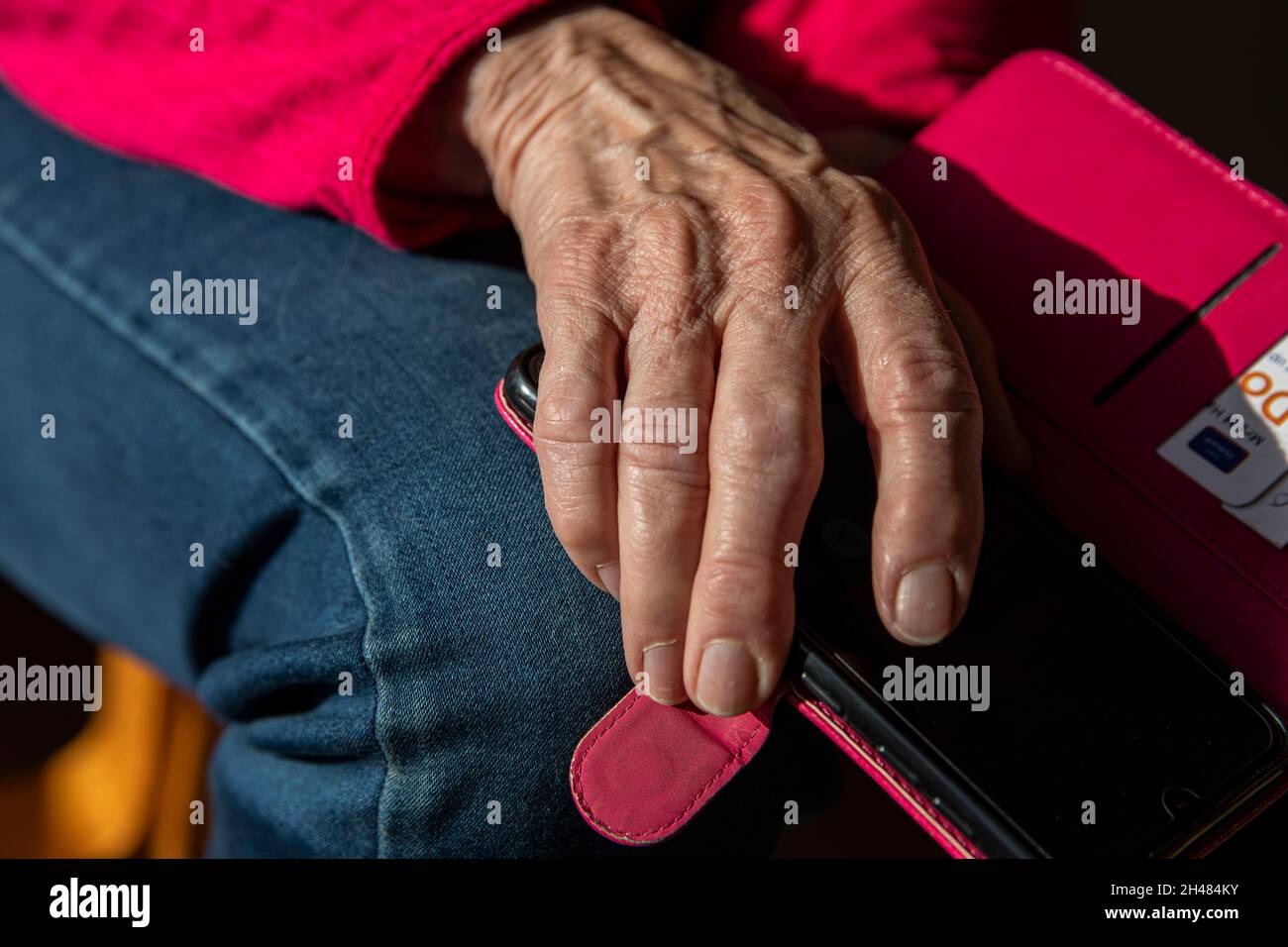 70 year old woman hi-res stock photography and images - Alamy