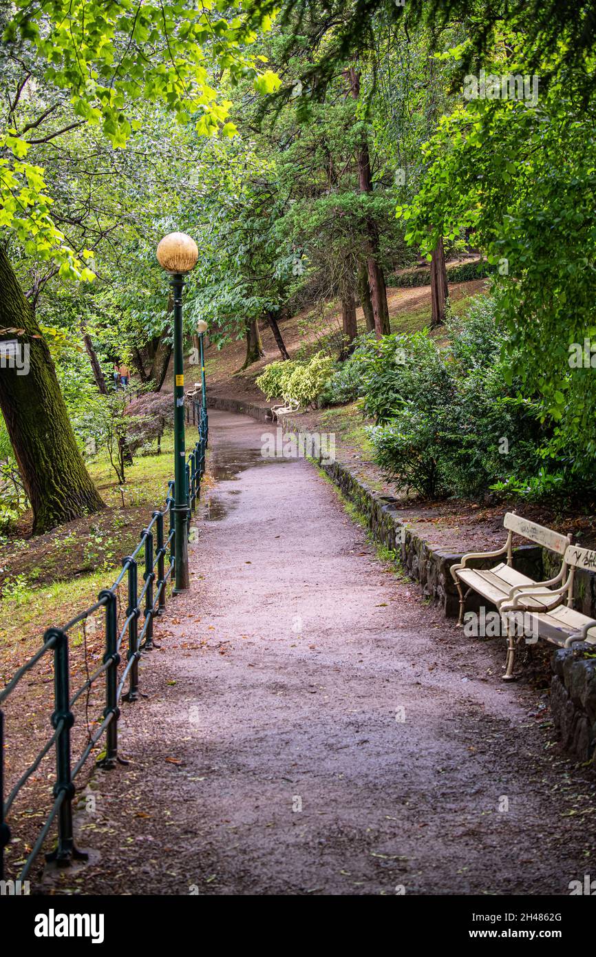 ornamental-garden-along-the-gilf-promenade-in-merano-italy-stock-photo