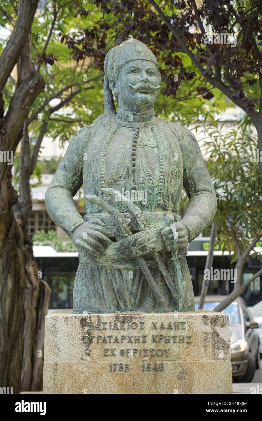 Statue Freiheitskämpfer, Platz 1866, Chania, Kreta, Griechenland Stock Photo