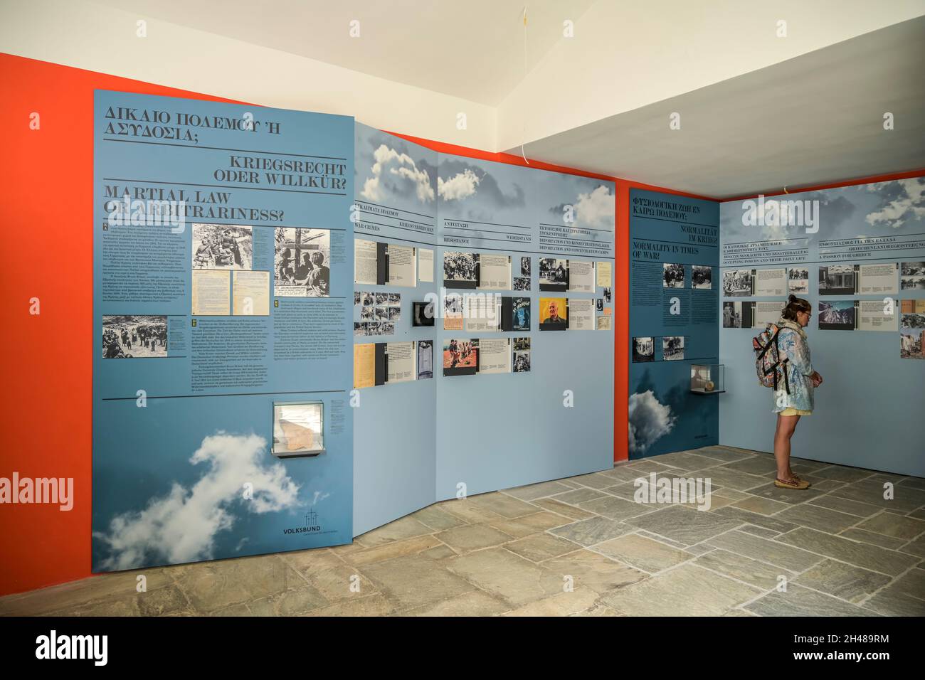 Ausstellung, Deutscher Soldatenfriedhof, Maleme, Kreta, Griechenland Stock Photo