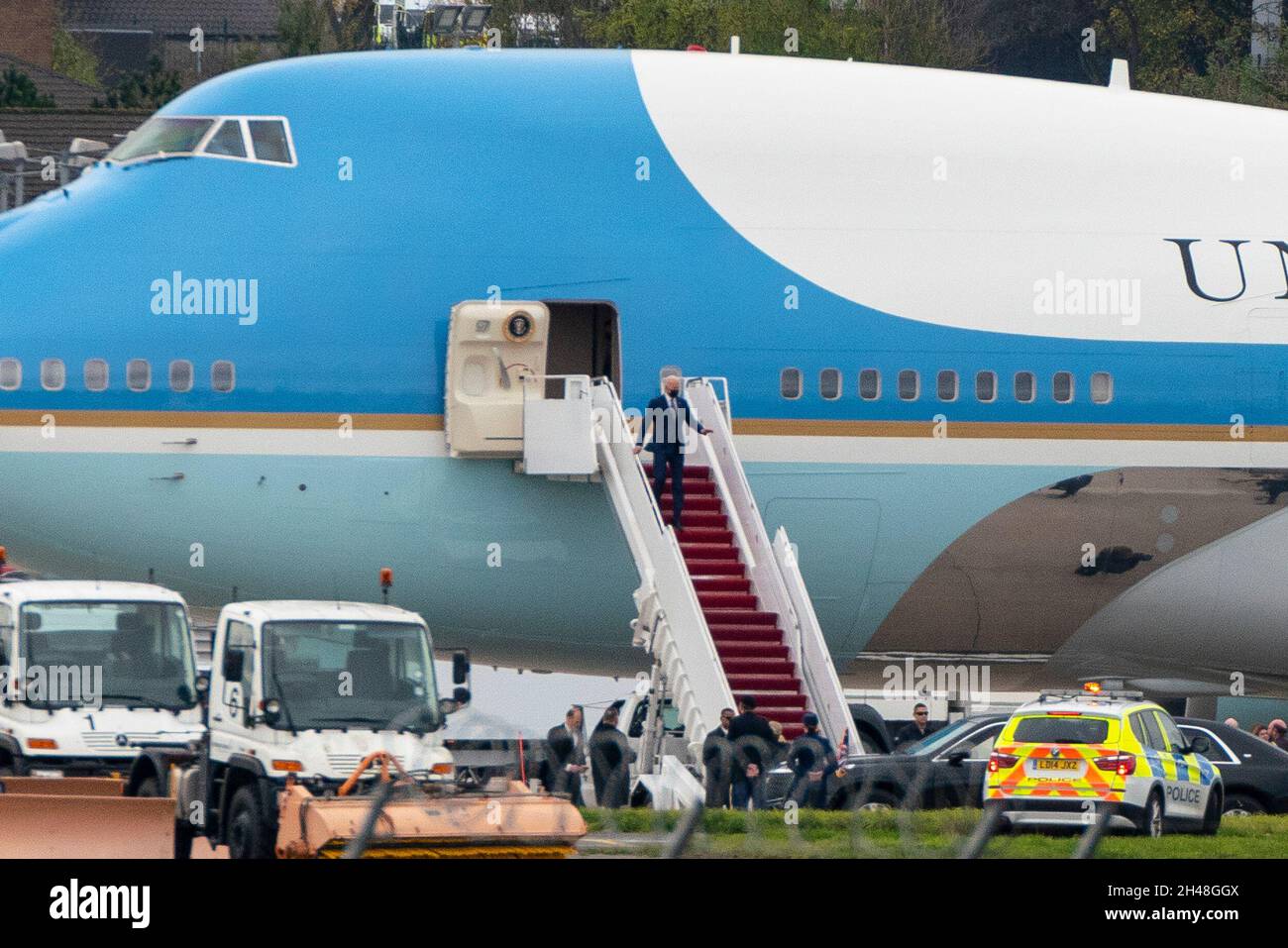 Edinburgh, Scotland, UK. 1st November 2021.  US President Joe Biden arrives at Edinburgh Airport on Air Force One to attend COP26 Climate Change Conference in Glasgow. President Biden walks down stairs of Air Force One.  Iain Masterton/Alamy Live News. Stock Photo