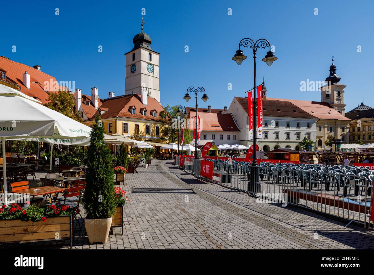 Town hall with town hall square in Hermannstadt (Sibiu), Romania Stock  Photo - Alamy