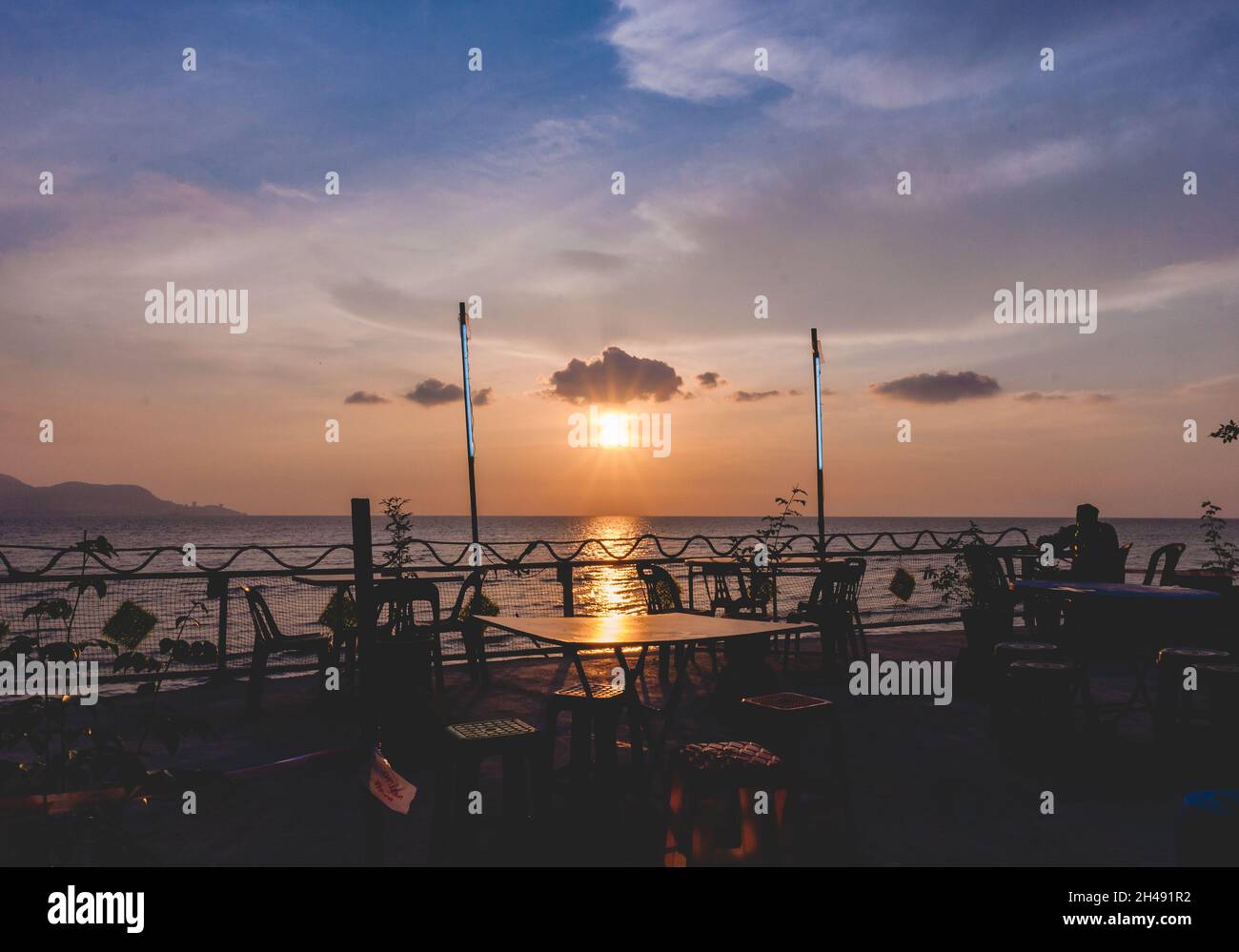 View of the beautiful sunset above the sea Stock Photo - Alamy