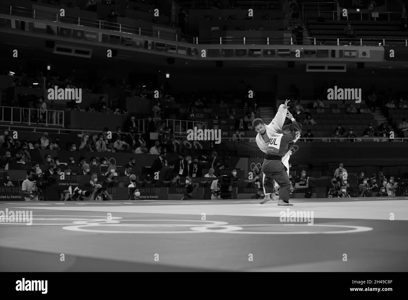 JULY 24th, 2021 - TOKYO, JAPAN: Yanislav GERCHEV of Bulgaria (blue) beats Lenin PRECIADO of Ecuador (white) in the Judo Men -60 kg Round of 32 at the Stock Photo