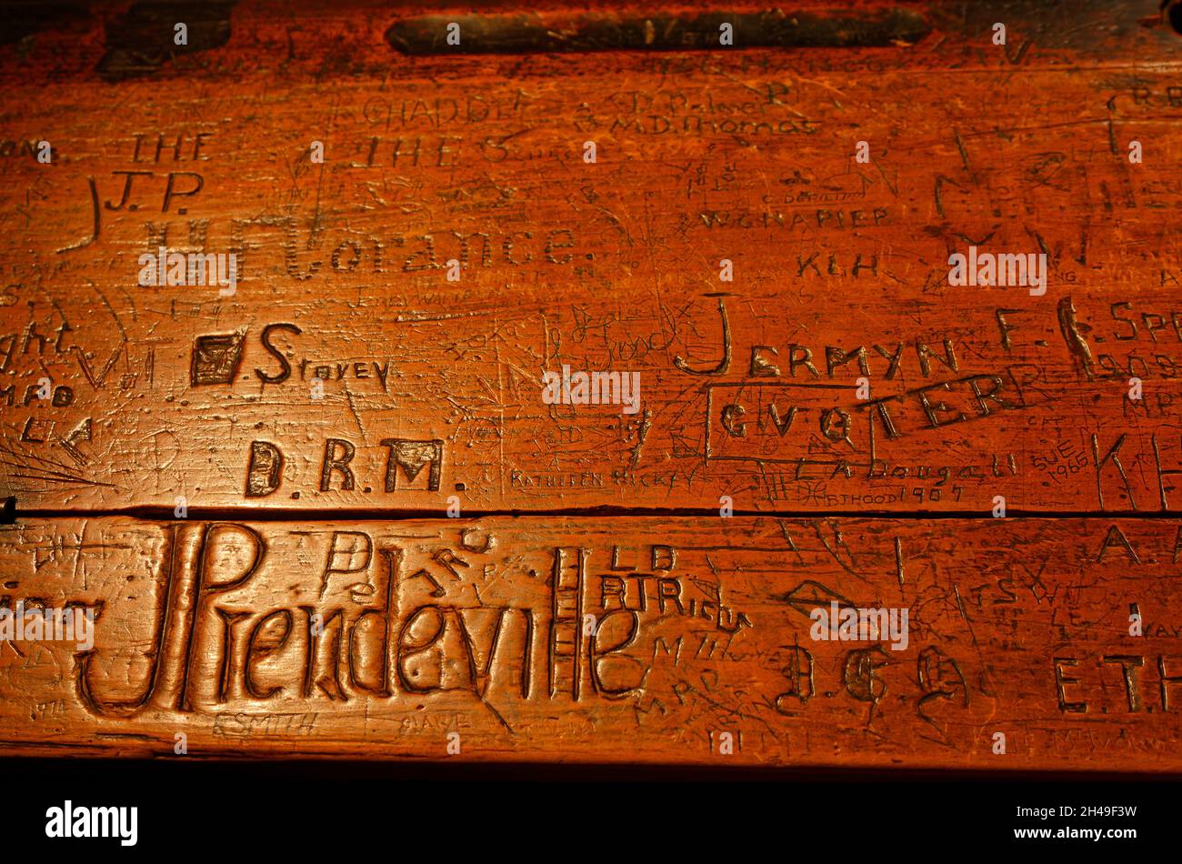 Antique students desk hires stock photography and images Alamy