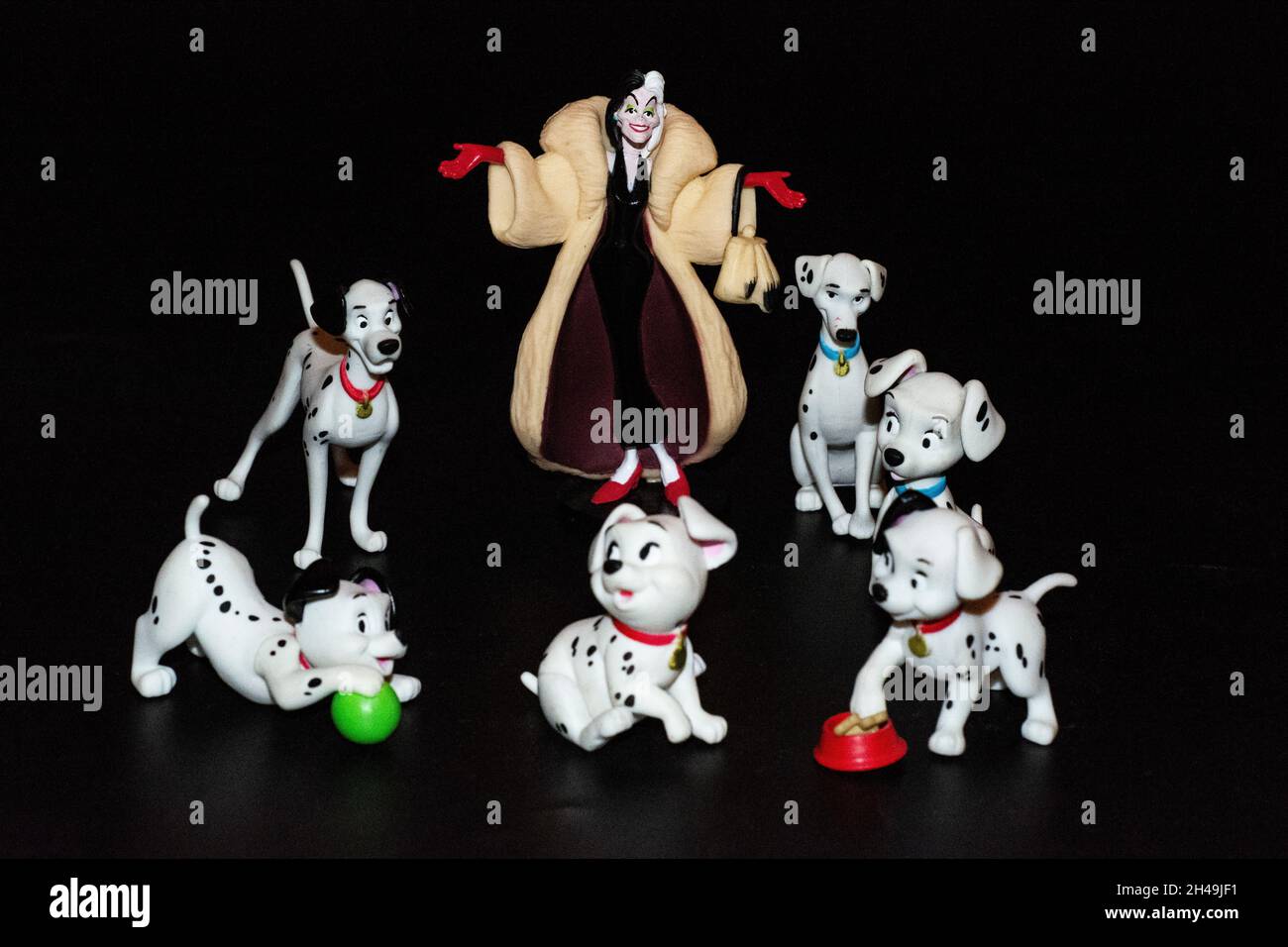Cruella de vil with 101 Dalmatian figures, 101 Dalmatian figure from Disney Store Stock Photo